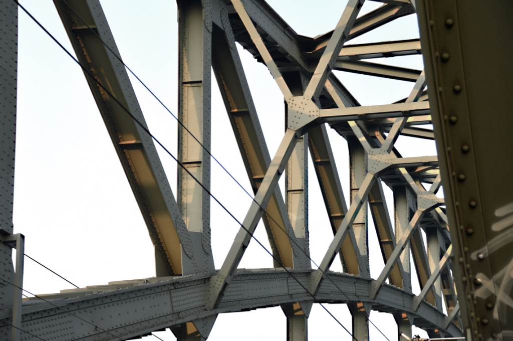 bridge.jpeg bridge.jpeg